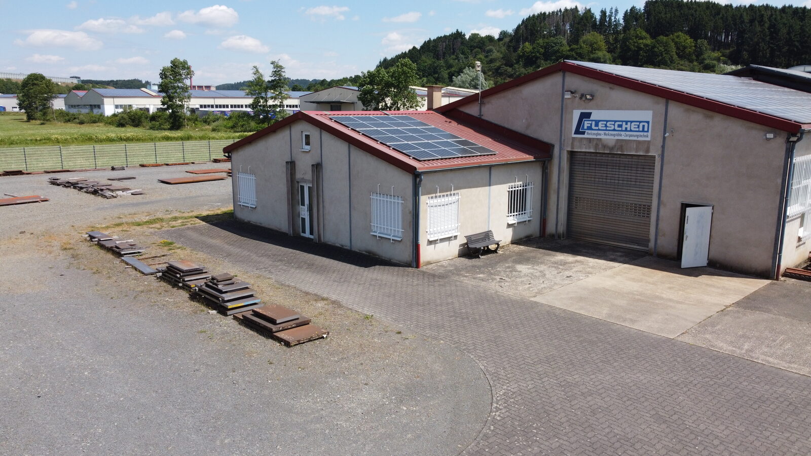Firmensitz der Paul Fleschen GmbH in Mehren aus der Luft